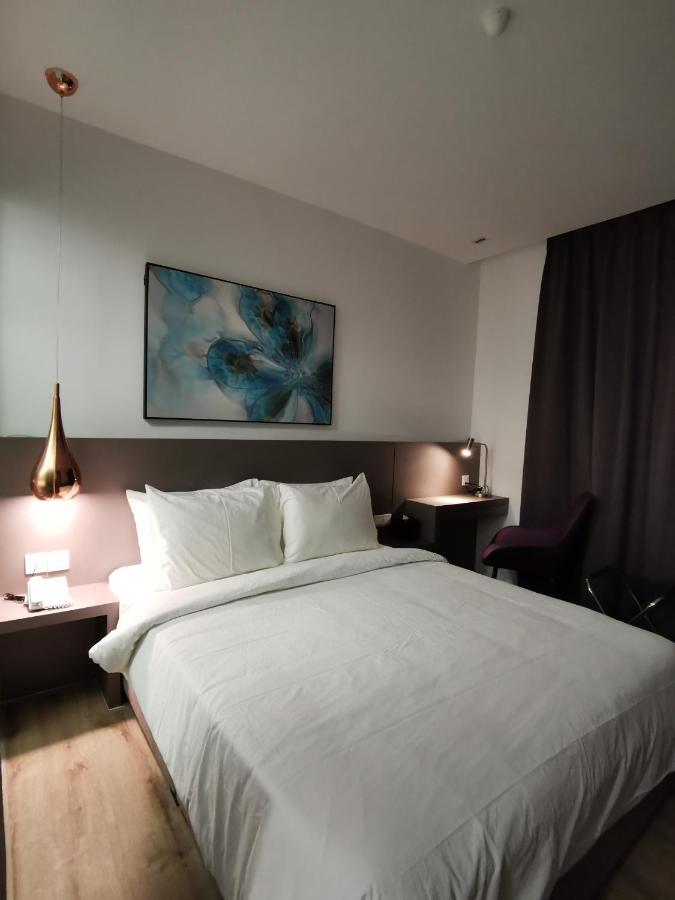 Otel Hotel Sibu Kültér fotó
