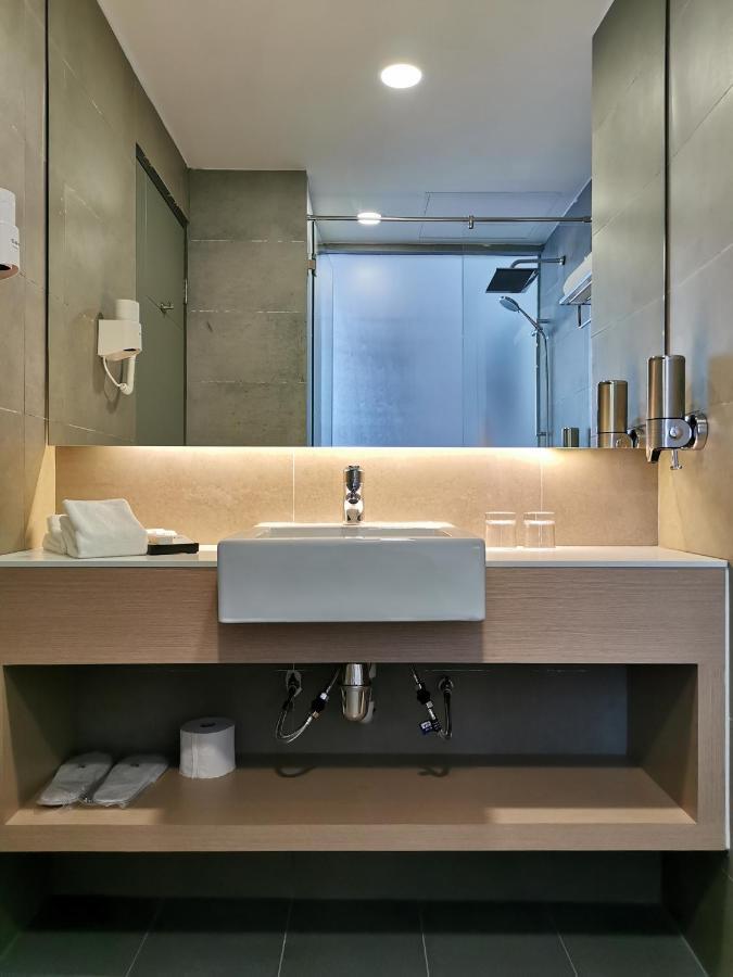 Otel Hotel Sibu Kültér fotó